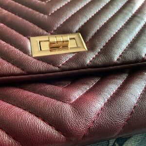 Urban Expressions Burgundy Quilted Envelope Clutch / Crossbody Bag